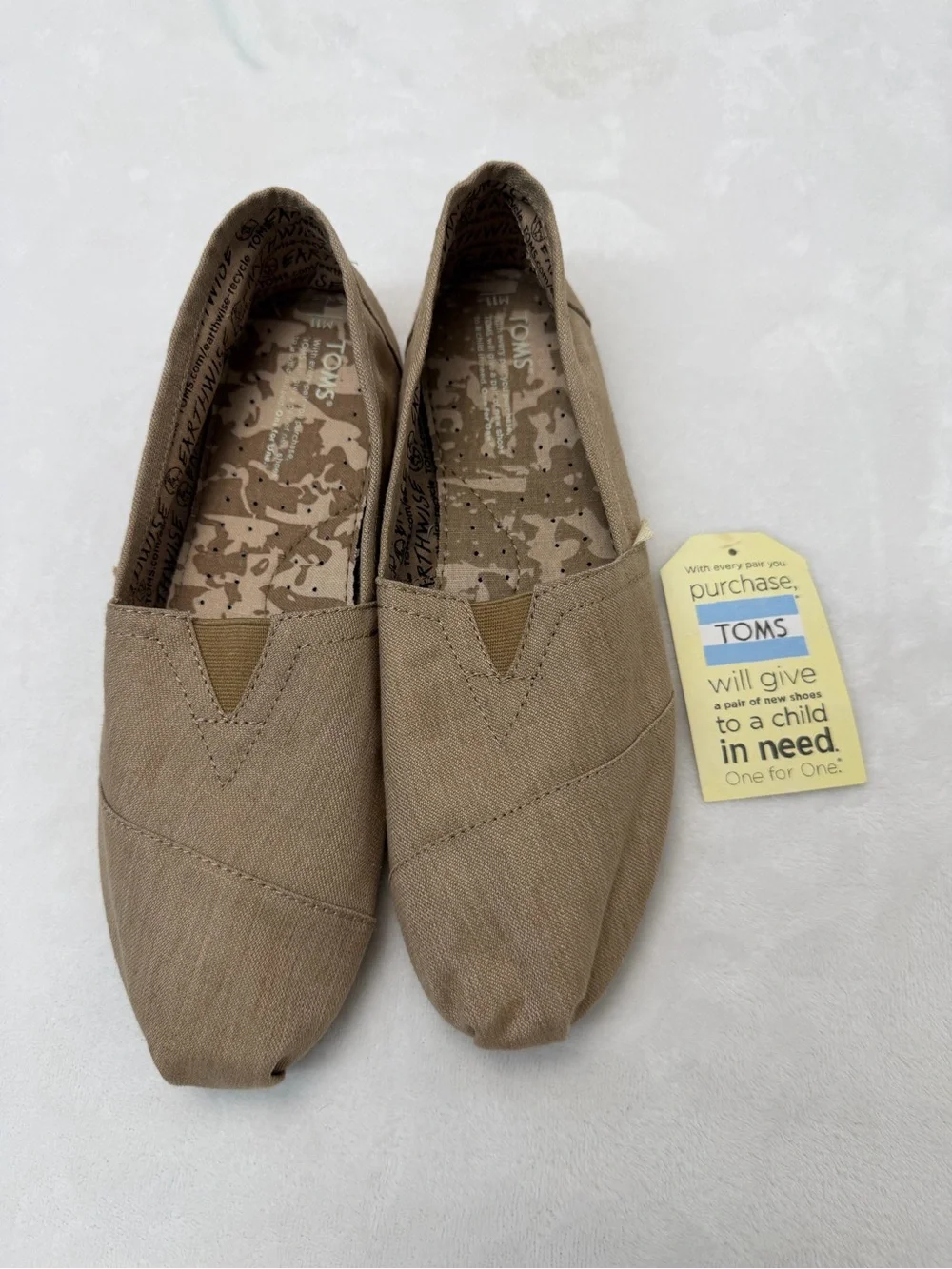 TOMS Classic Canvas Slip On Shoes Men's Size 11 Brown Khaki Loafers NO BOX